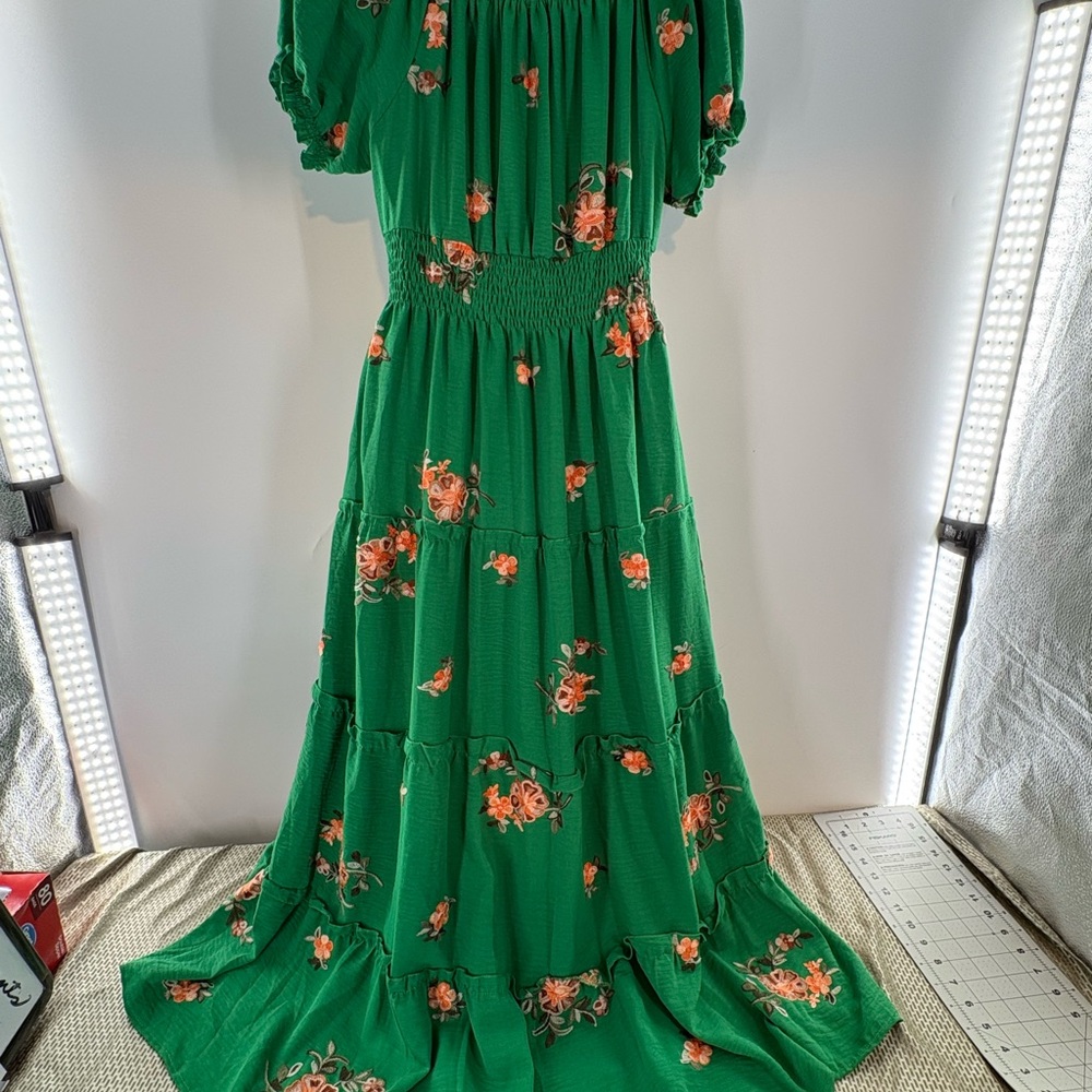 Anthropologie Kindred Green Floral Embroidered Smocked Tiered Maxi Dress Size M - Picture 4 of 10